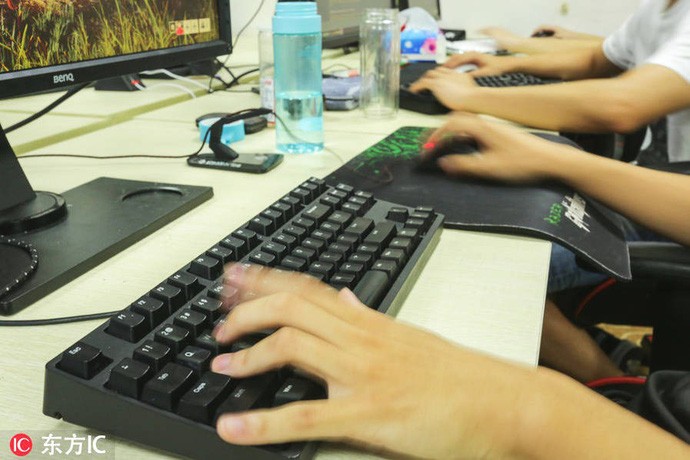 Mở lớp dạy chơi Liên Minh Huyền Thoại