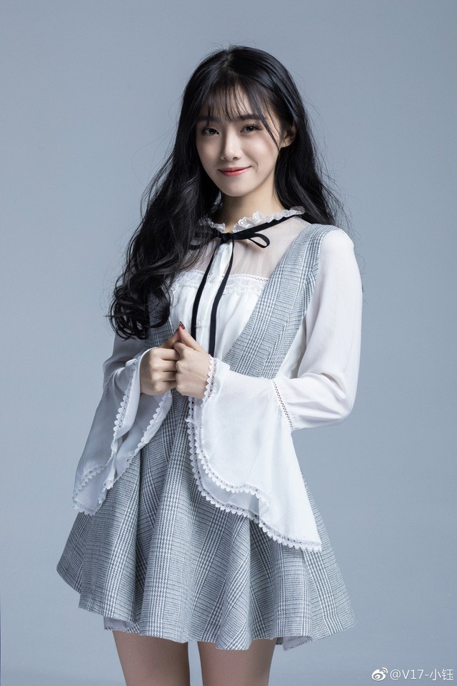 bạn gái của IG Rookie